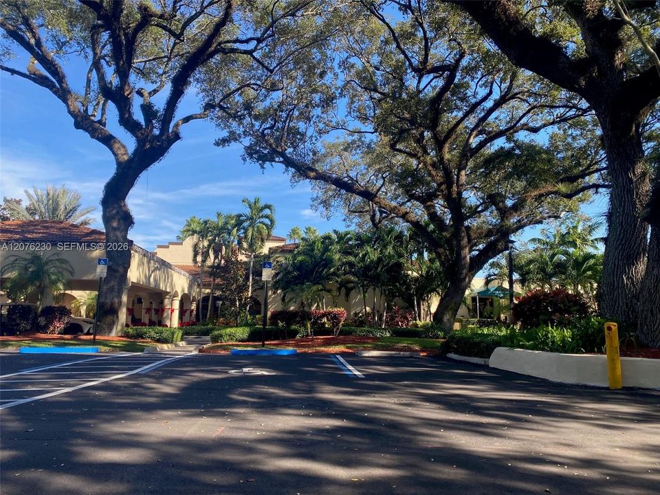 For Rent: $2,000 (2 beds, 2 baths, 1100 Square Feet)