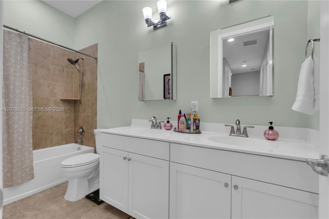 For Sale: $612,900 (3 beds, 2 baths, 1932 Square Feet)