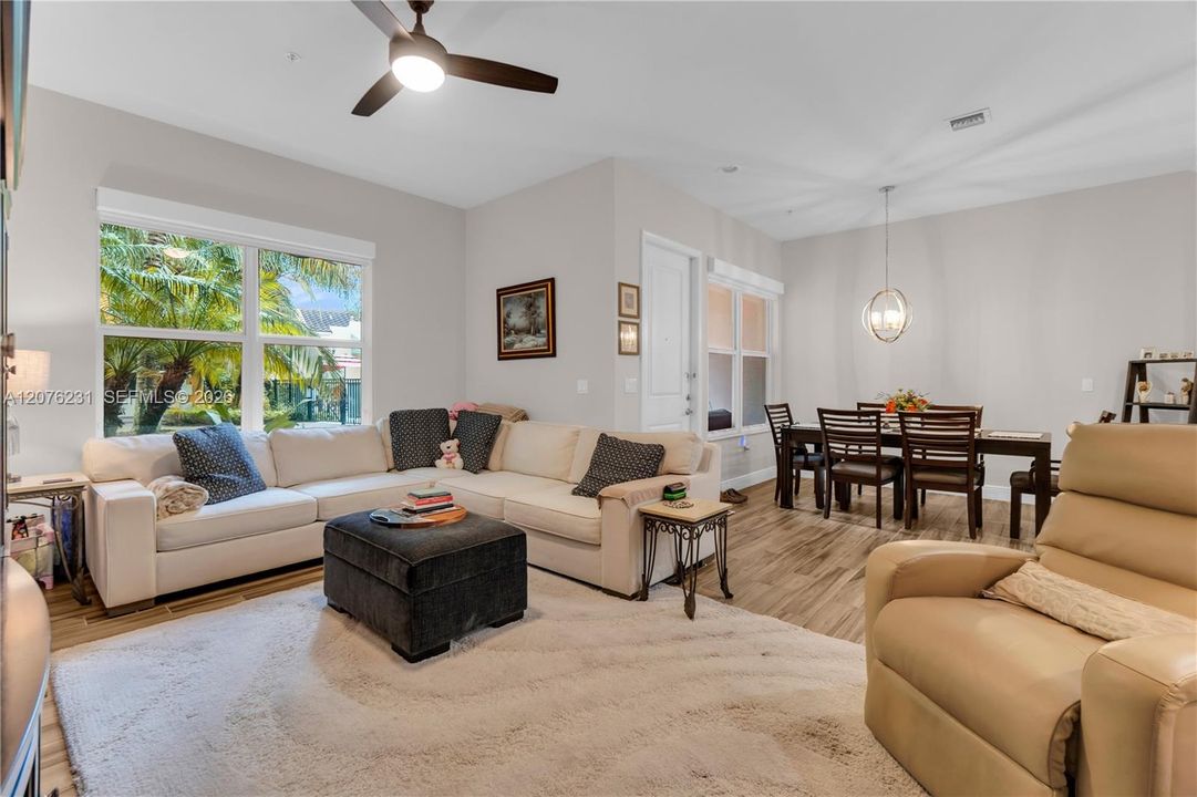 For Sale: $612,900 (3 beds, 2 baths, 1932 Square Feet)