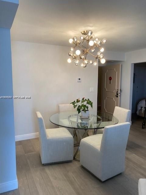 En Venta: $699,000 (2 camas, 2 baños, 1350 Pies cuadrados)