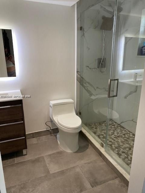 En Venta: $699,000 (2 camas, 2 baños, 1350 Pies cuadrados)