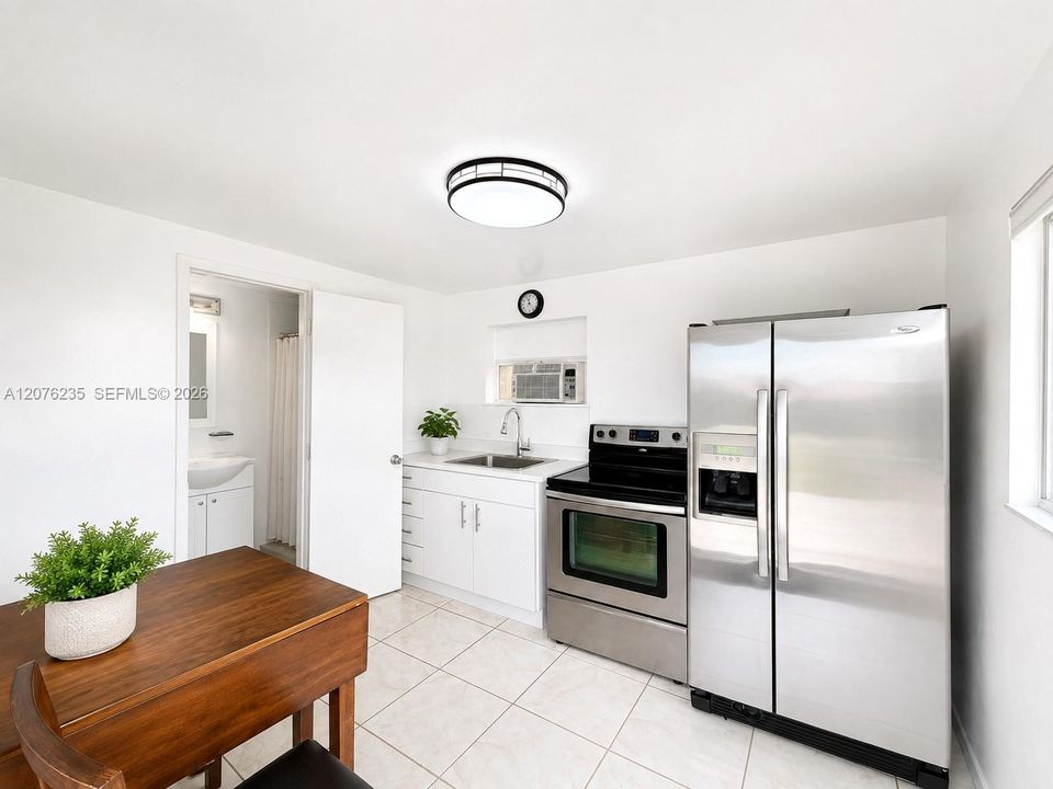 For Sale: $507,000 (3 beds, 1 baths, 1050 Square Feet)