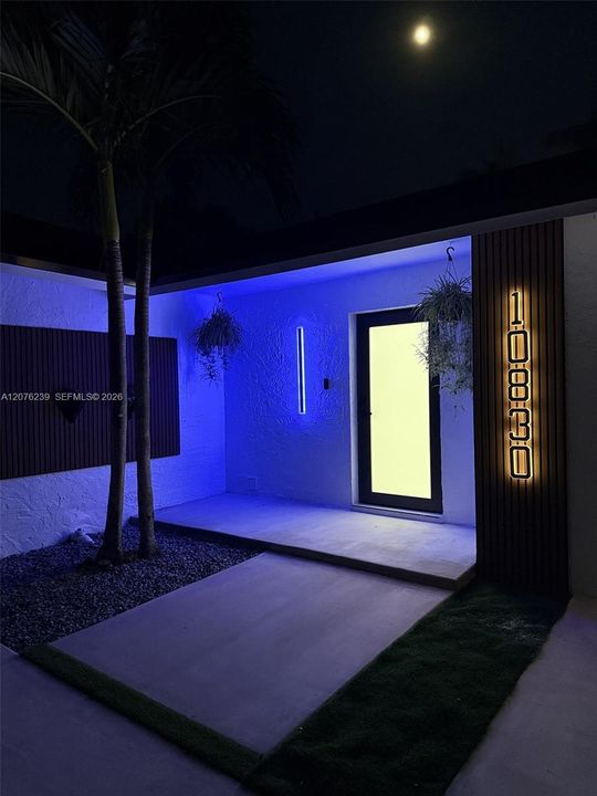 En Venta: $895,000 (5 camas, 3 baños, 2276 Pies cuadrados)