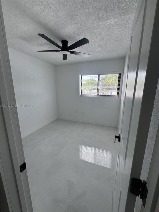 En Venta: $895,000 (5 camas, 3 baños, 2276 Pies cuadrados)