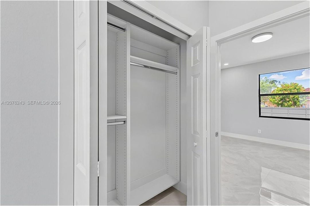 На продажу: $279,900 (3 спален, 2 ванн, 1144 Квадратных фут)