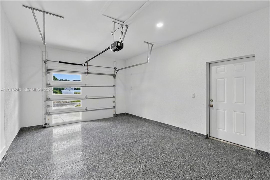 На продажу: $279,900 (3 спален, 2 ванн, 1144 Квадратных фут)