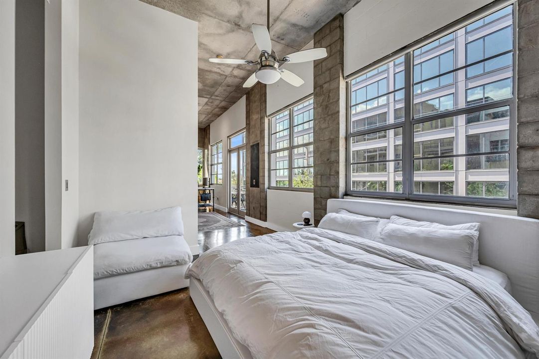 445 N ANDREWS #304-16
