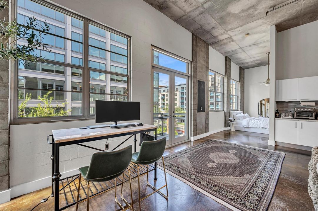 445 N ANDREWS #304-8