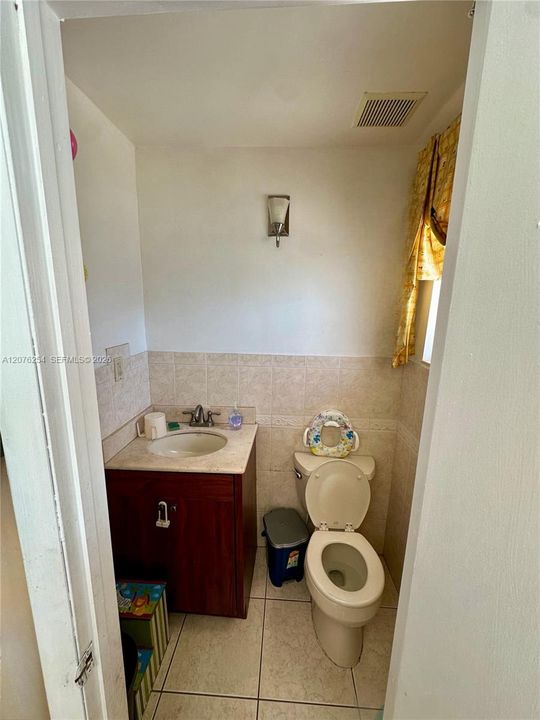 На продажу: $519,000 (3 спален, 2 ванн, 1852 Квадратных фут)