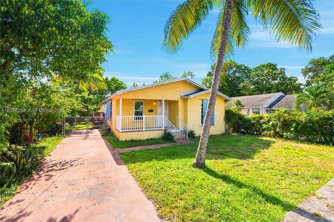 En Venta: $460,000 (3 camas, 2 baños, 1544 Pies cuadrados)