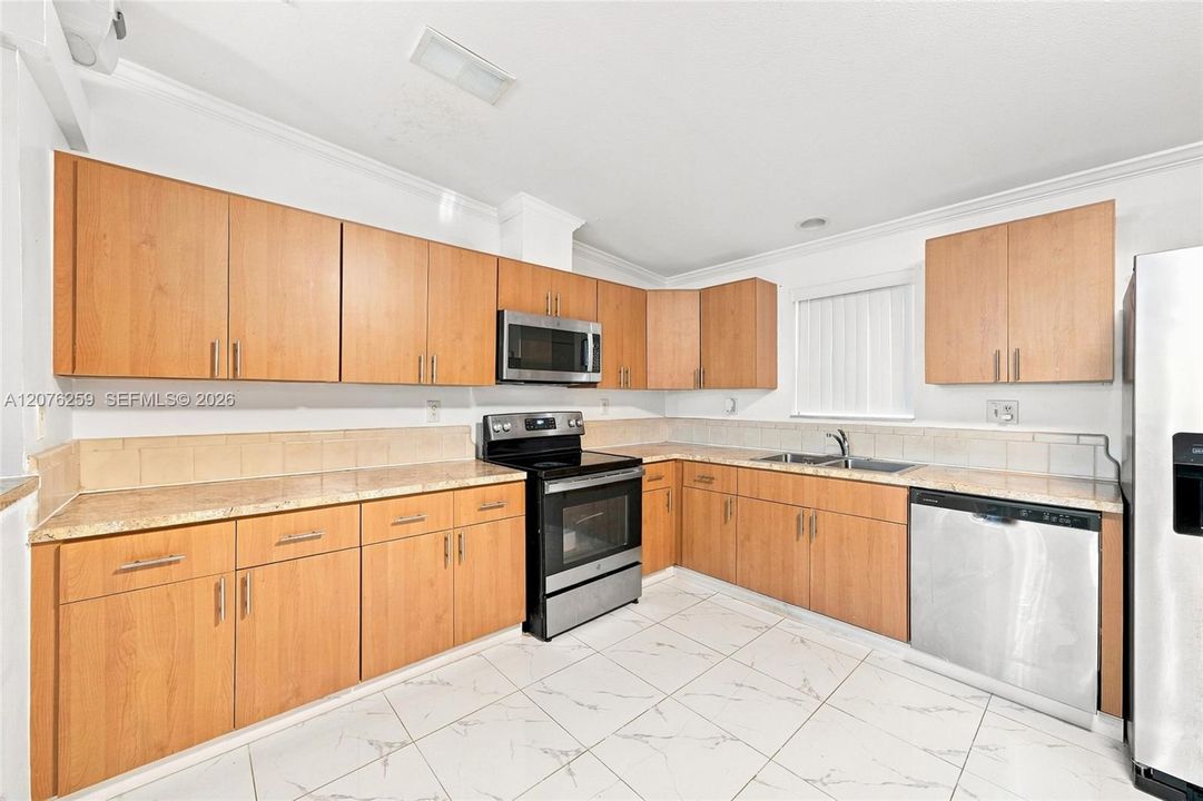 En Venta: $460,000 (3 camas, 2 baños, 1544 Pies cuadrados)