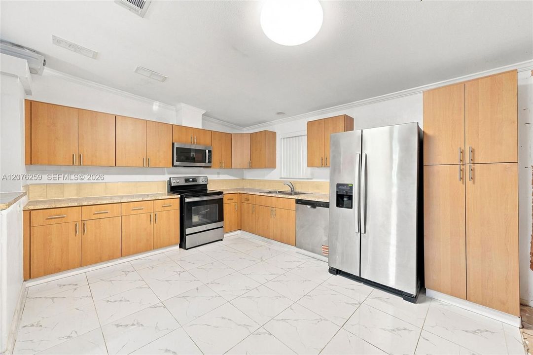En Venta: $460,000 (3 camas, 2 baños, 1544 Pies cuadrados)