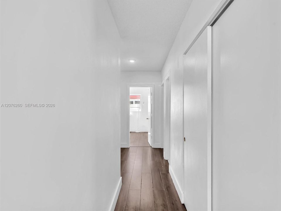 For Sale: $485,000 (4 beds, 2 baths, 1877 Square Feet)