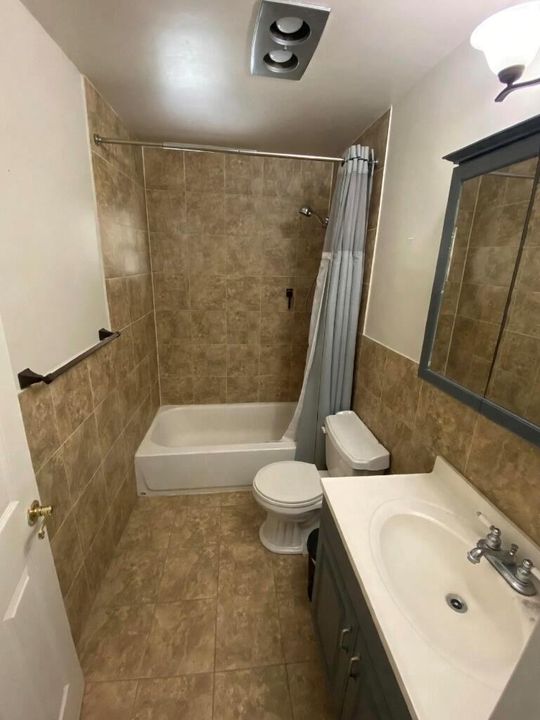2nd bathroom