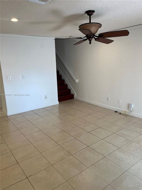 For Rent: $2,500 (2 beds, 2 baths, 1153 Square Feet)