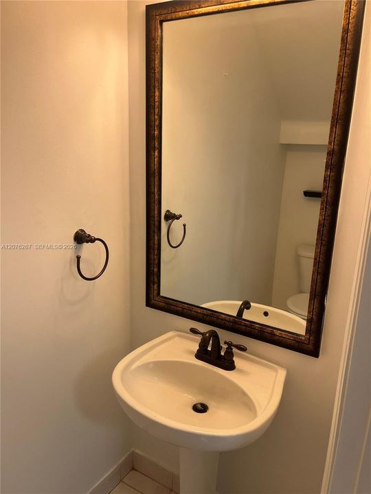 For Rent: $2,500 (2 beds, 2 baths, 1153 Square Feet)