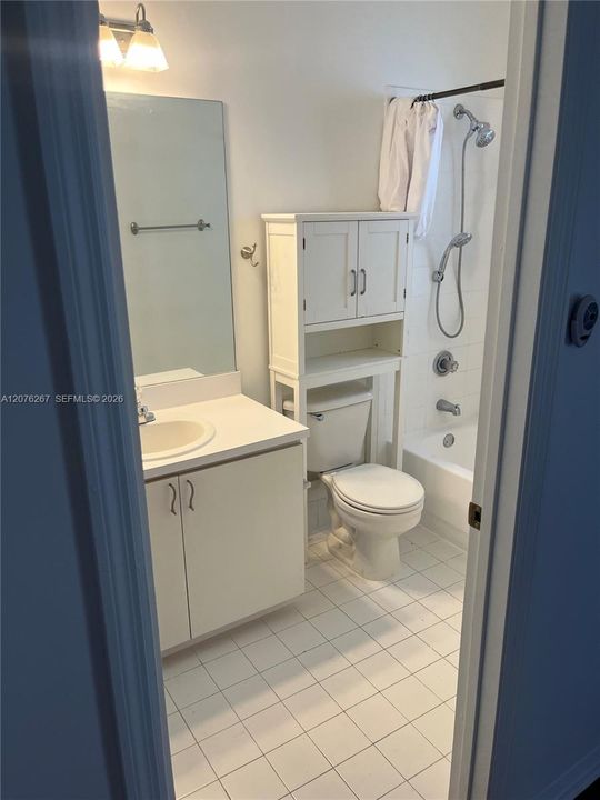 For Rent: $2,500 (2 beds, 2 baths, 1153 Square Feet)