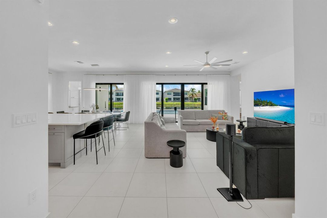 Open plan — kitchen to family to water