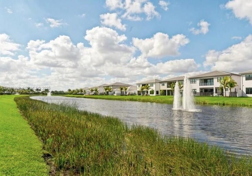 For Sale: $2,099,000 (5 beds, 7 baths, 4609 Square Feet)