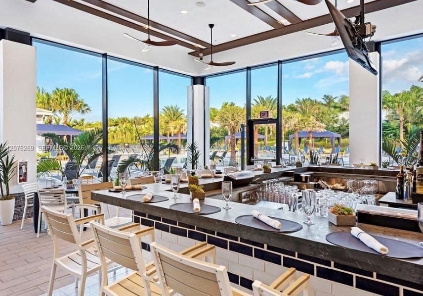 For Sale: $2,099,000 (5 beds, 7 baths, 4609 Square Feet)