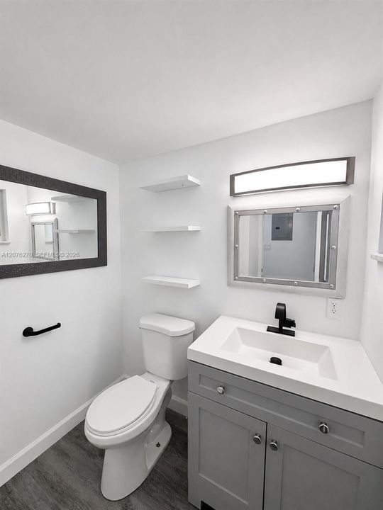 1/2 bathroom
