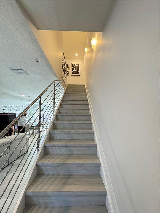 В аренду: $3,800 (3 спален, 2 ванн, 1425 Квадратных фут)