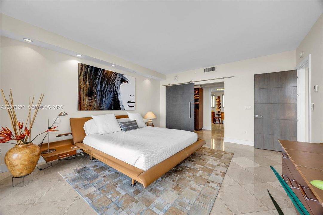 En Venta: $3,495,000 (2 camas, 2 baños, 2110 Pies cuadrados)