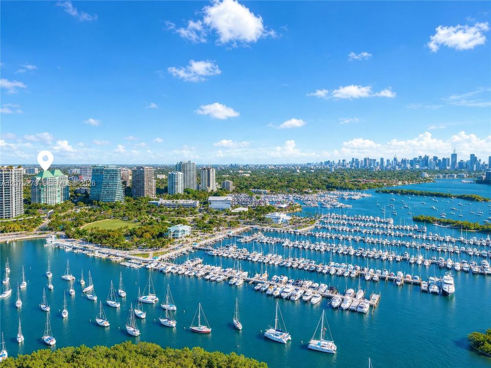 Activo con contrato: $3,495,000 (2 camas, 2 baños, 2110 Pies cuadrados)
