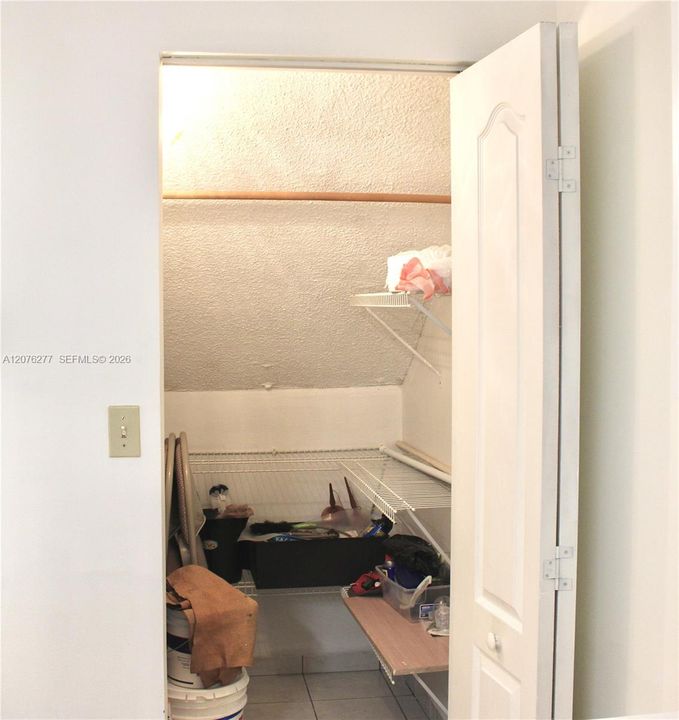 En Venta: $320,610 (2 camas, 2 baños, 990 Pies cuadrados)