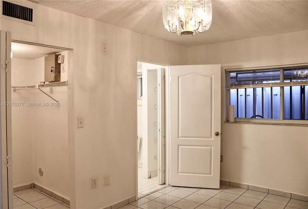 En Venta: $320,610 (2 camas, 2 baños, 990 Pies cuadrados)
