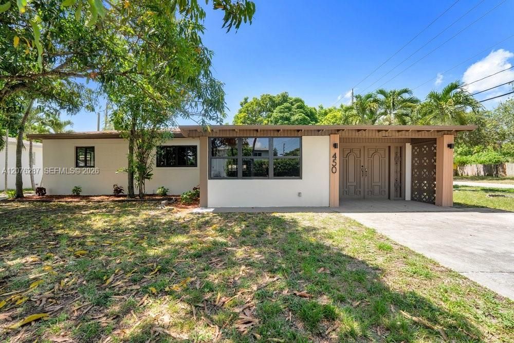 En Renta: $4,800 (3 camas, 3 baños, 1942 Pies cuadrados)
