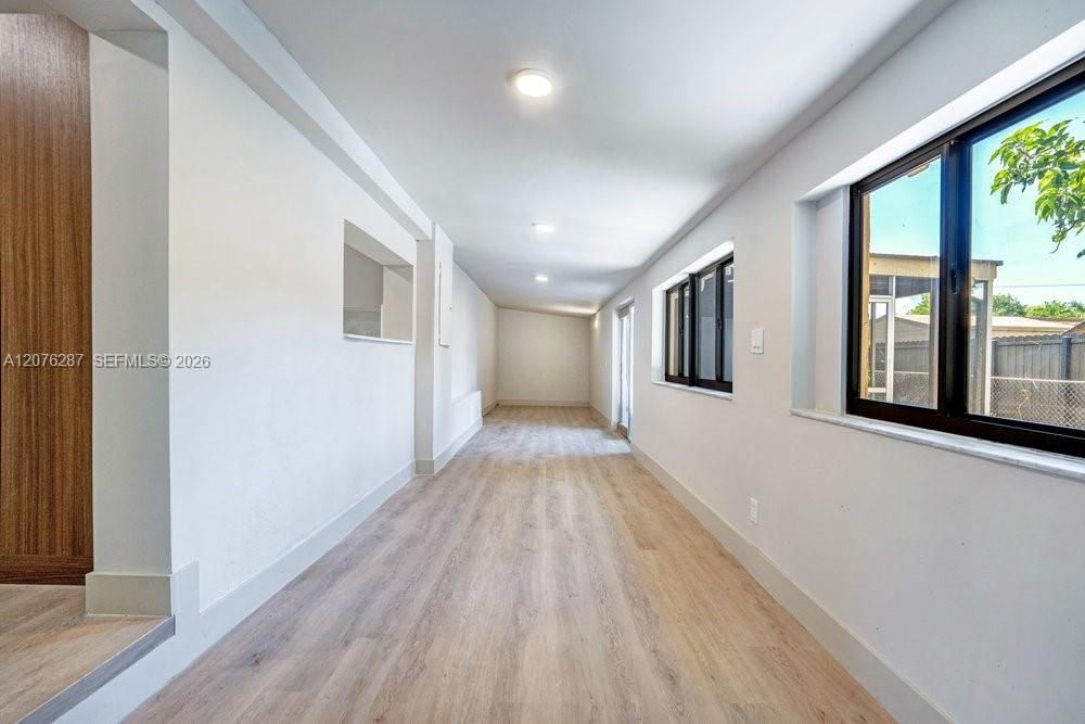 En Renta: $4,800 (3 camas, 3 baños, 1942 Pies cuadrados)