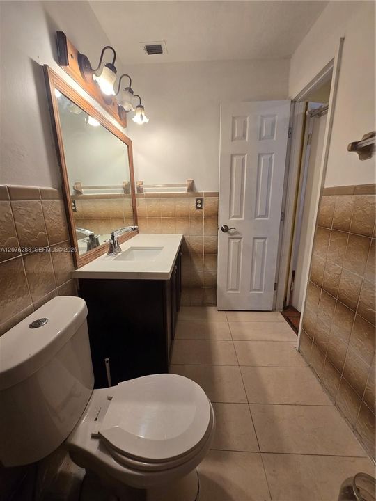 В аренду: $2,800 (3 спален, 2 ванн, 1056 Квадратных фут)