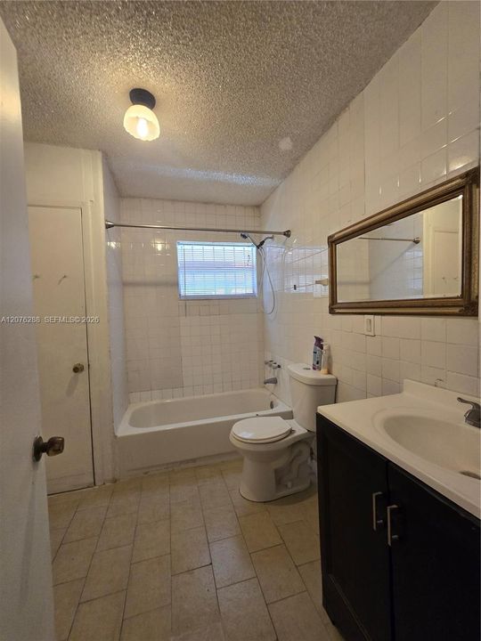 В аренду: $2,800 (3 спален, 2 ванн, 1056 Квадратных фут)