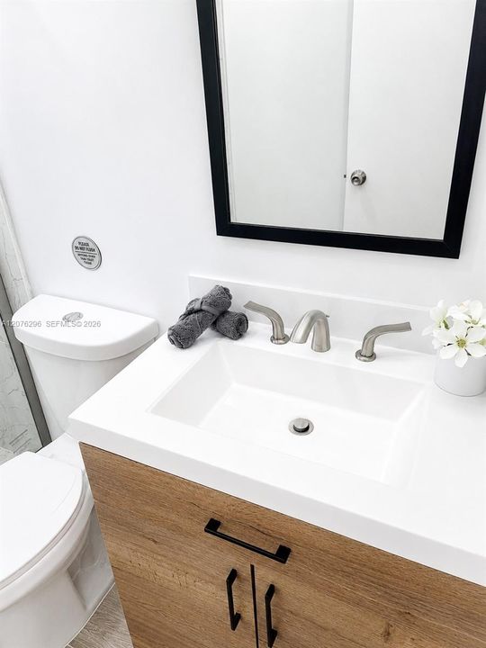 For Rent: $2,025 (2 beds, 1 baths, 955 Square Feet)