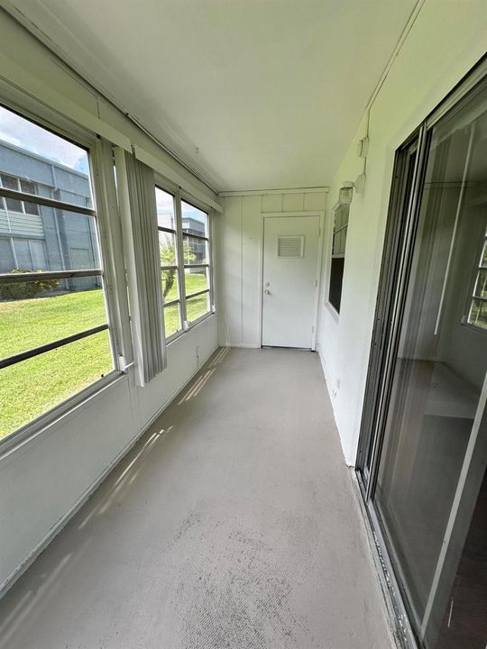 SUNROOM (4)