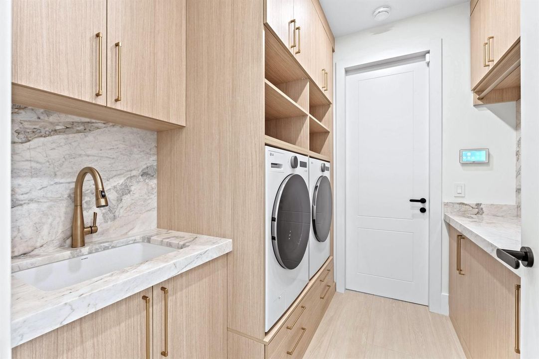 48-web-or-mls-A7405637