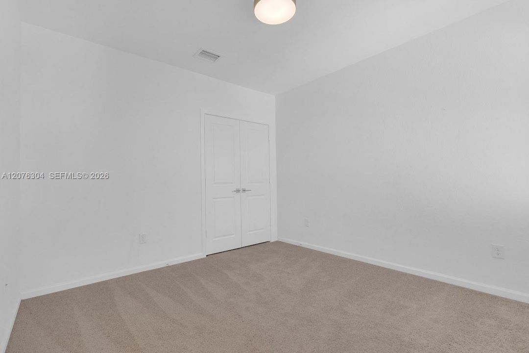 For Rent: $2,700 (3 beds, 2 baths, 1628 Square Feet)