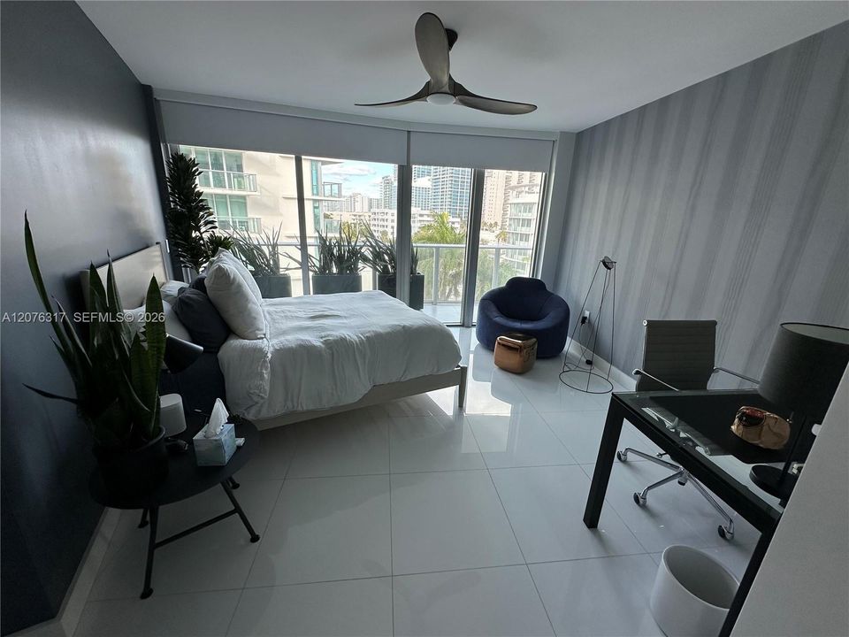 For Sale: $730,000 (2 beds, 2 baths, 1172 Square Feet)