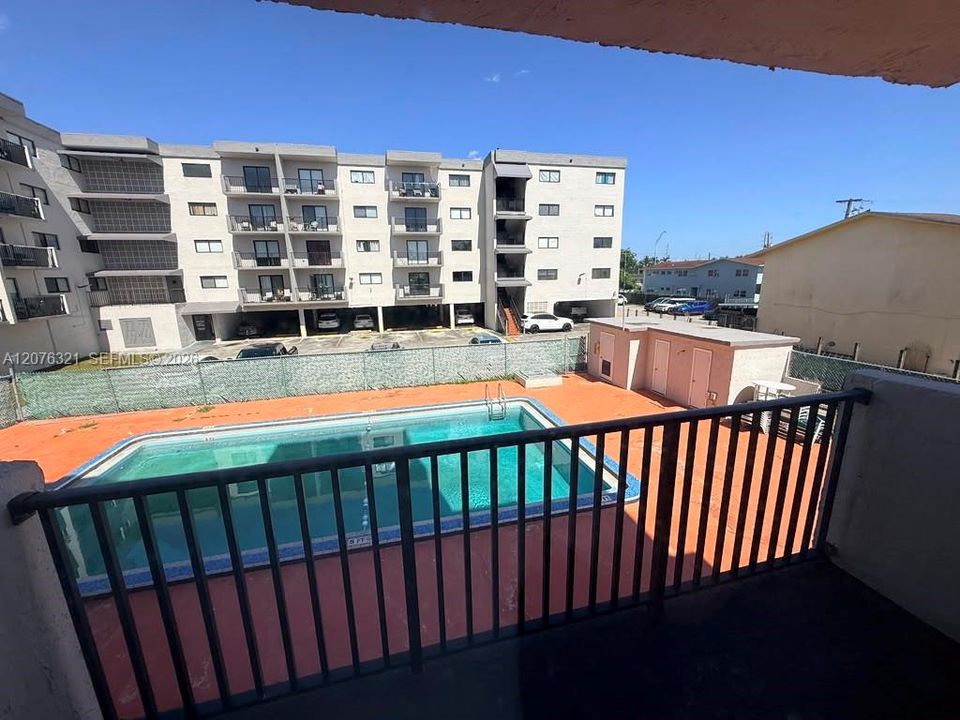 В аренду: $2,500 (3 спален, 2 ванн, 1316 Квадратных фут)