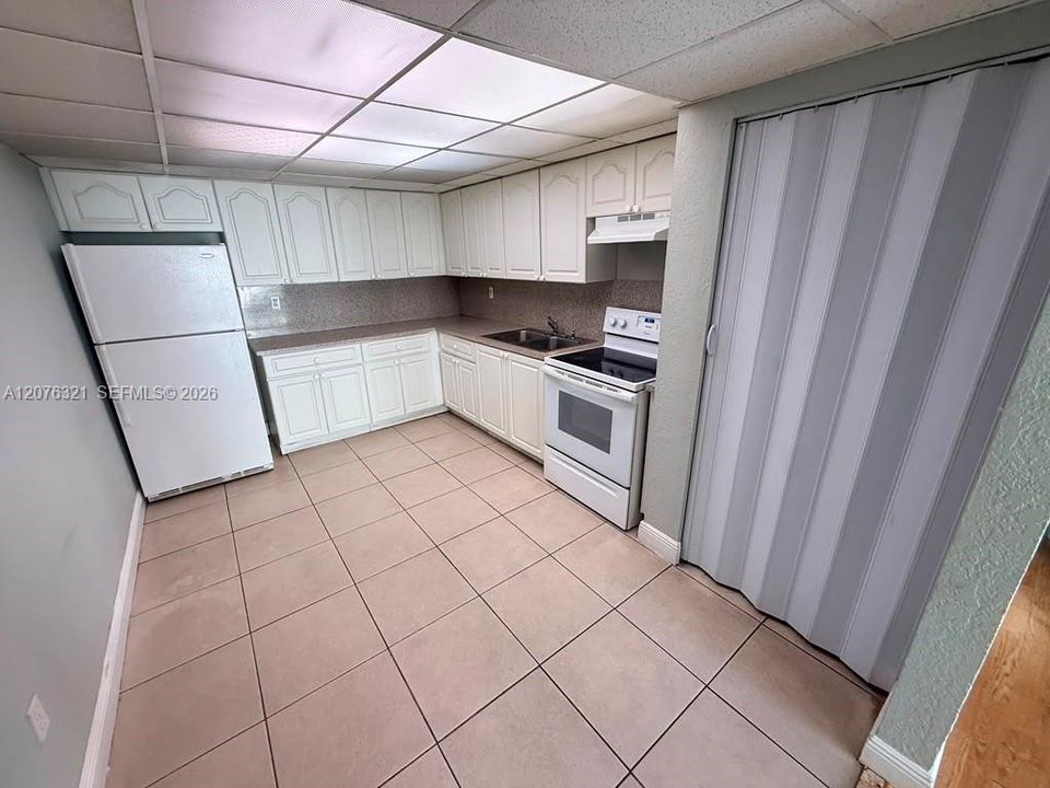В аренду: $2,500 (3 спален, 2 ванн, 1316 Квадратных фут)