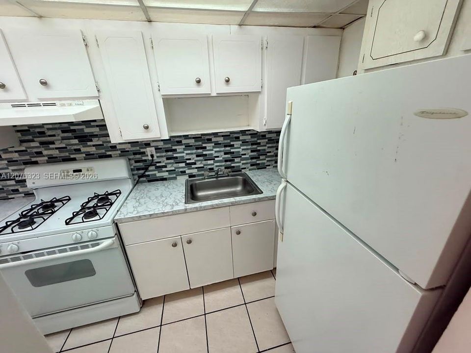 В аренду: $1,780 (1 спален, 1 ванн, 770 Квадратных фут)