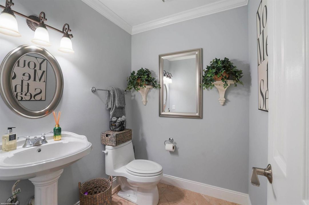 2379 Newbury Ct 022