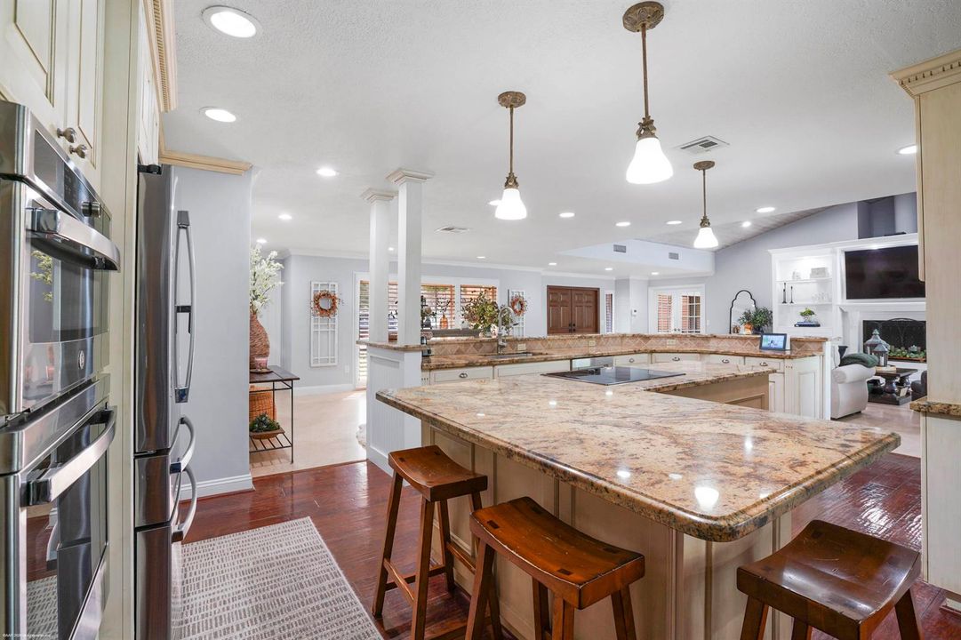 2379 Newbury Ct 020
