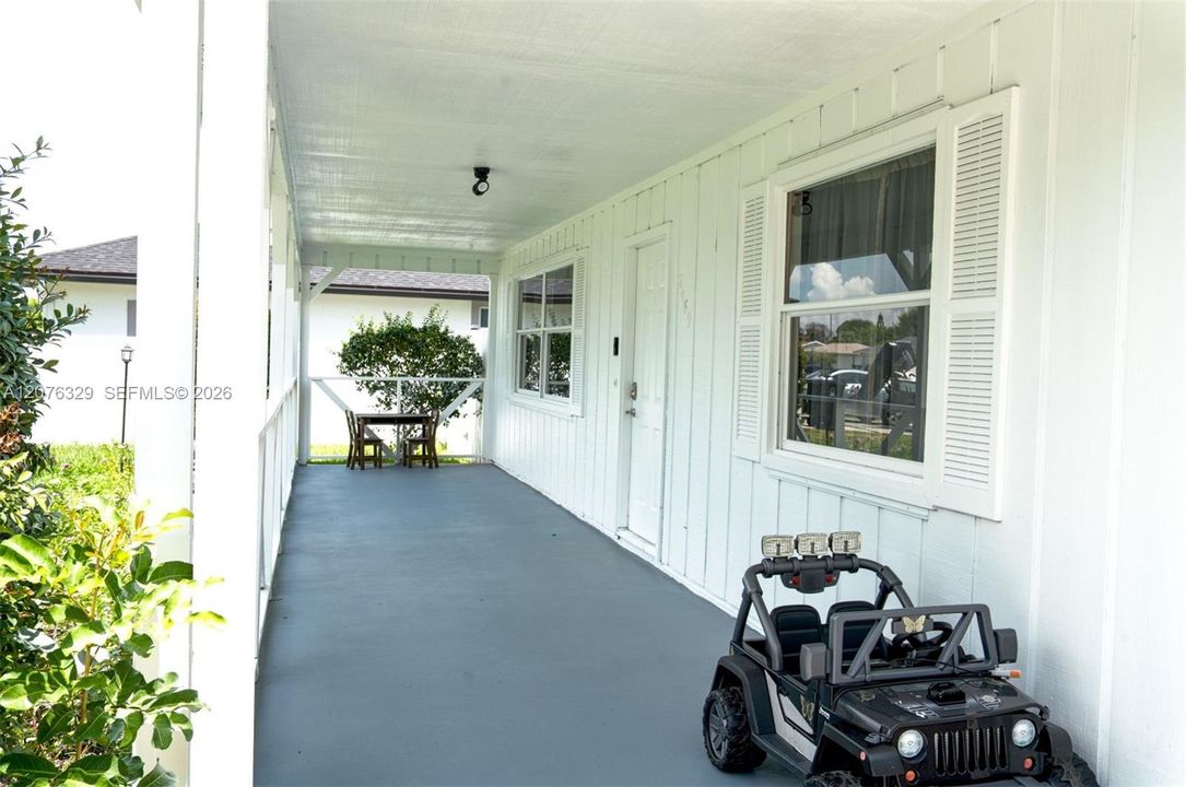 For Rent: $2,850 (3 beds, 2 baths, 1456 Square Feet)