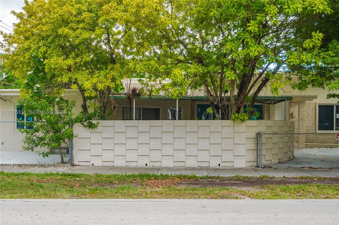 En Renta: $8,000 (7 camas, 3 baños, 2986 Pies cuadrados)