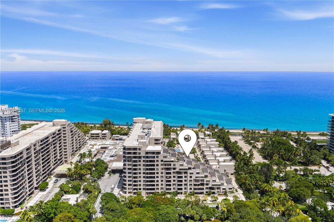 For Sale: $2,100,000 (2 beds, 2 baths, 1880 Square Feet)