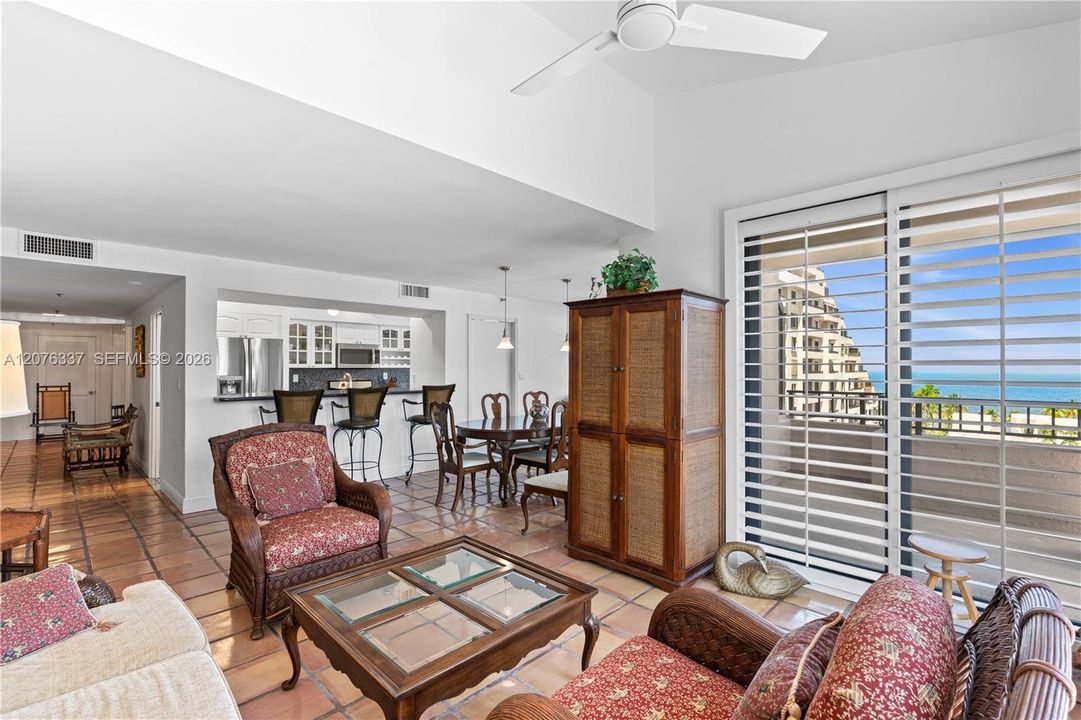 For Sale: $2,100,000 (2 beds, 2 baths, 1880 Square Feet)