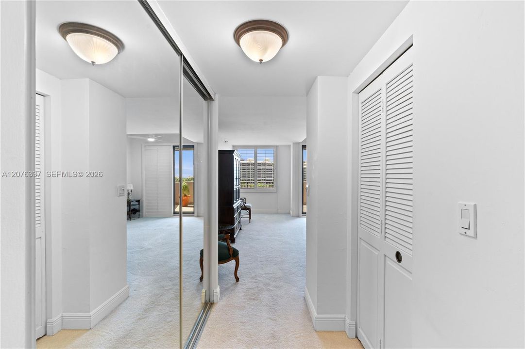 For Sale: $2,100,000 (2 beds, 2 baths, 1880 Square Feet)