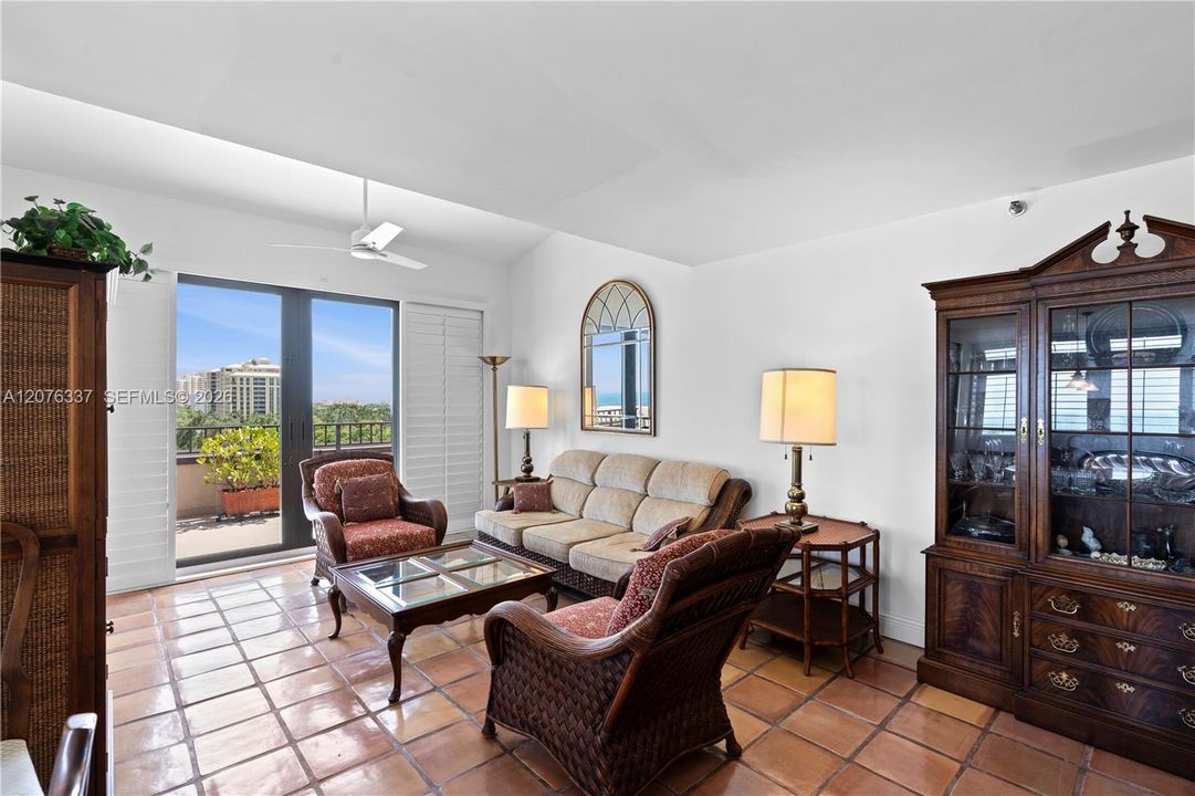For Sale: $2,100,000 (2 beds, 2 baths, 1880 Square Feet)